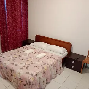venice-real-guesthouse.hotelslidodijesolo.com/